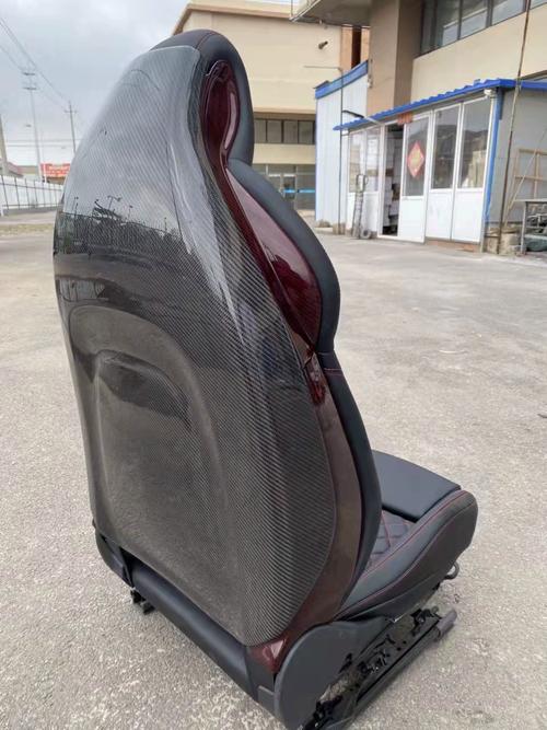 奧迪S4碳纖維座椅背板套件 升級內飾，彰顯運動風范